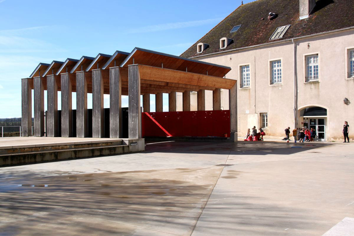 Ecole de Pesmes (Prau)